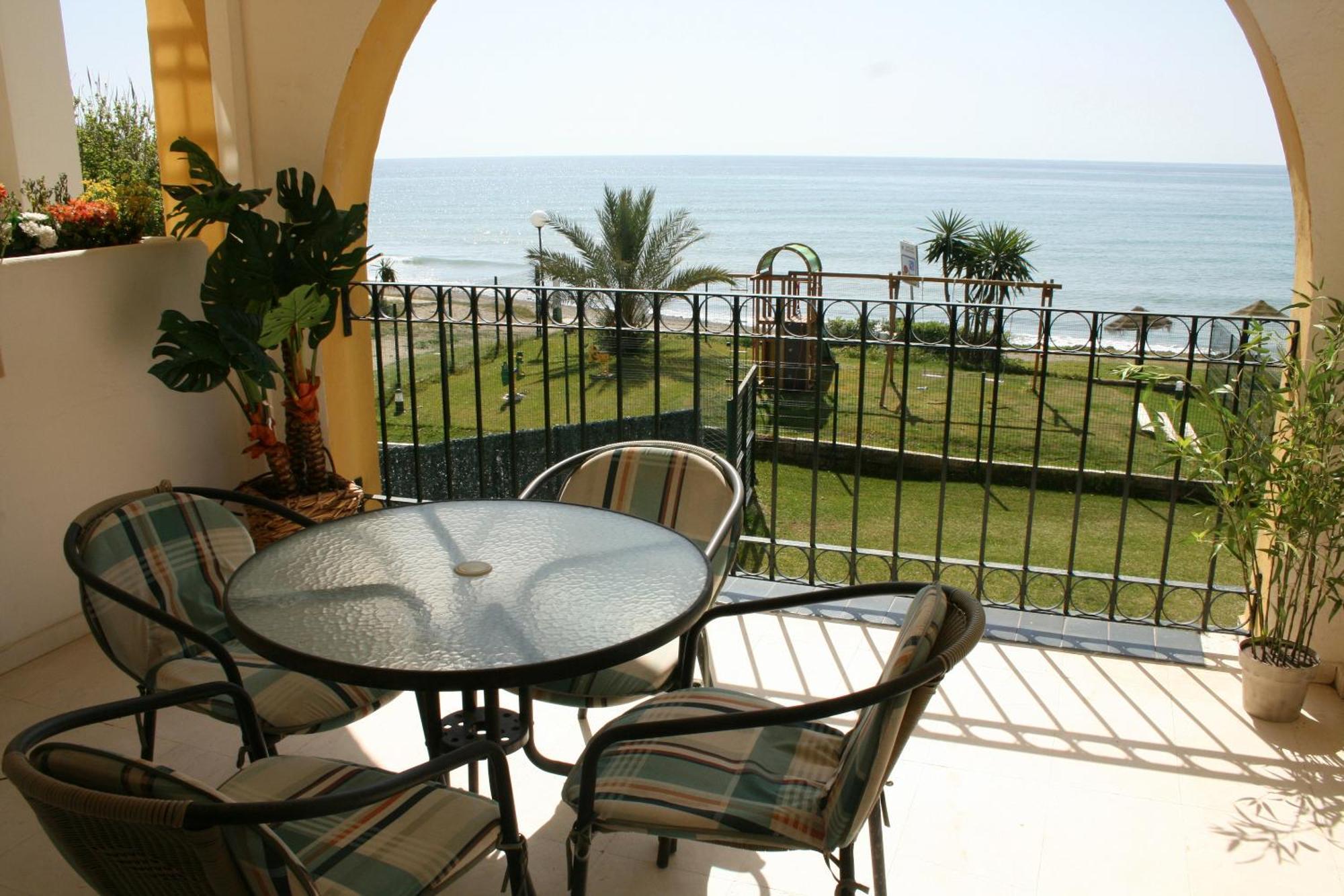 Hacienda Beach Estepona Esterno foto